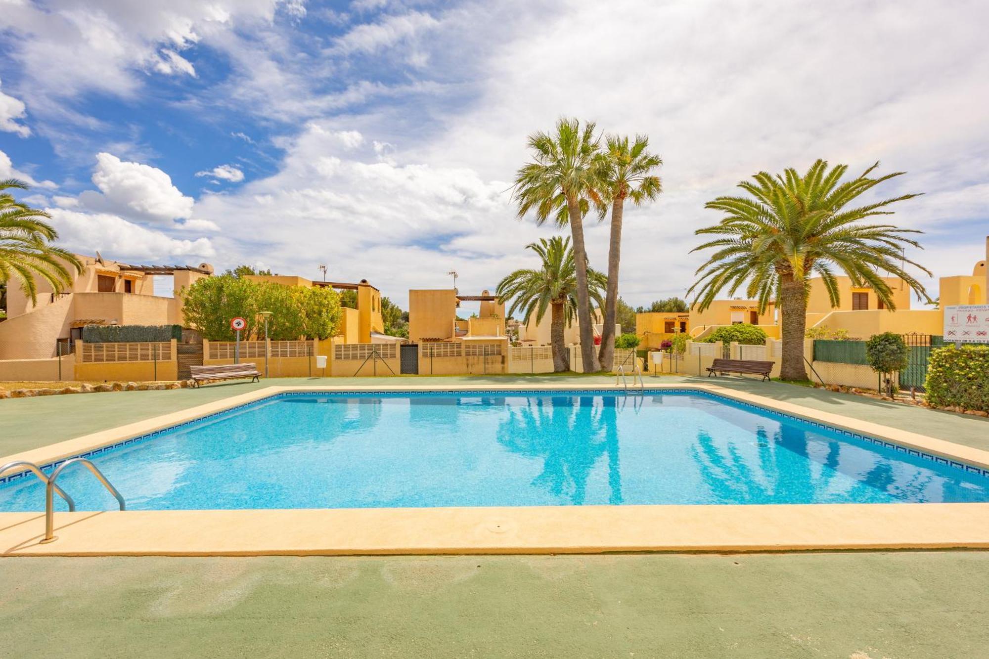 Bungalow Salud - Plusholidays カルプ エクステリア 写真